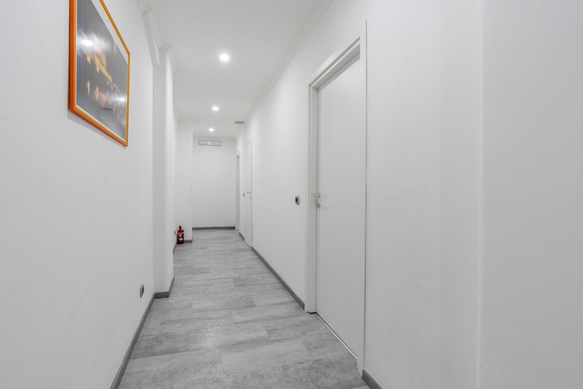 Amazing Apartment Near To Colosseo And Subway Рим Экстерьер фото